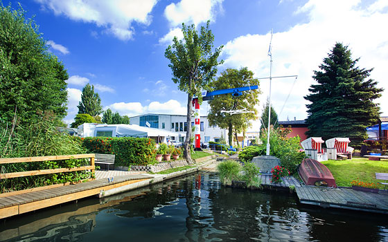 Gerne können Sie ihr Boot mitbringen, eine Slipvorrichtung ist in der Marina Wendenschloß vorhanden.